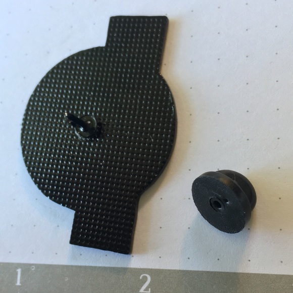 Jeff Goldblum Fan Jurassic Park logo enamel pin - Picture 5 of 5